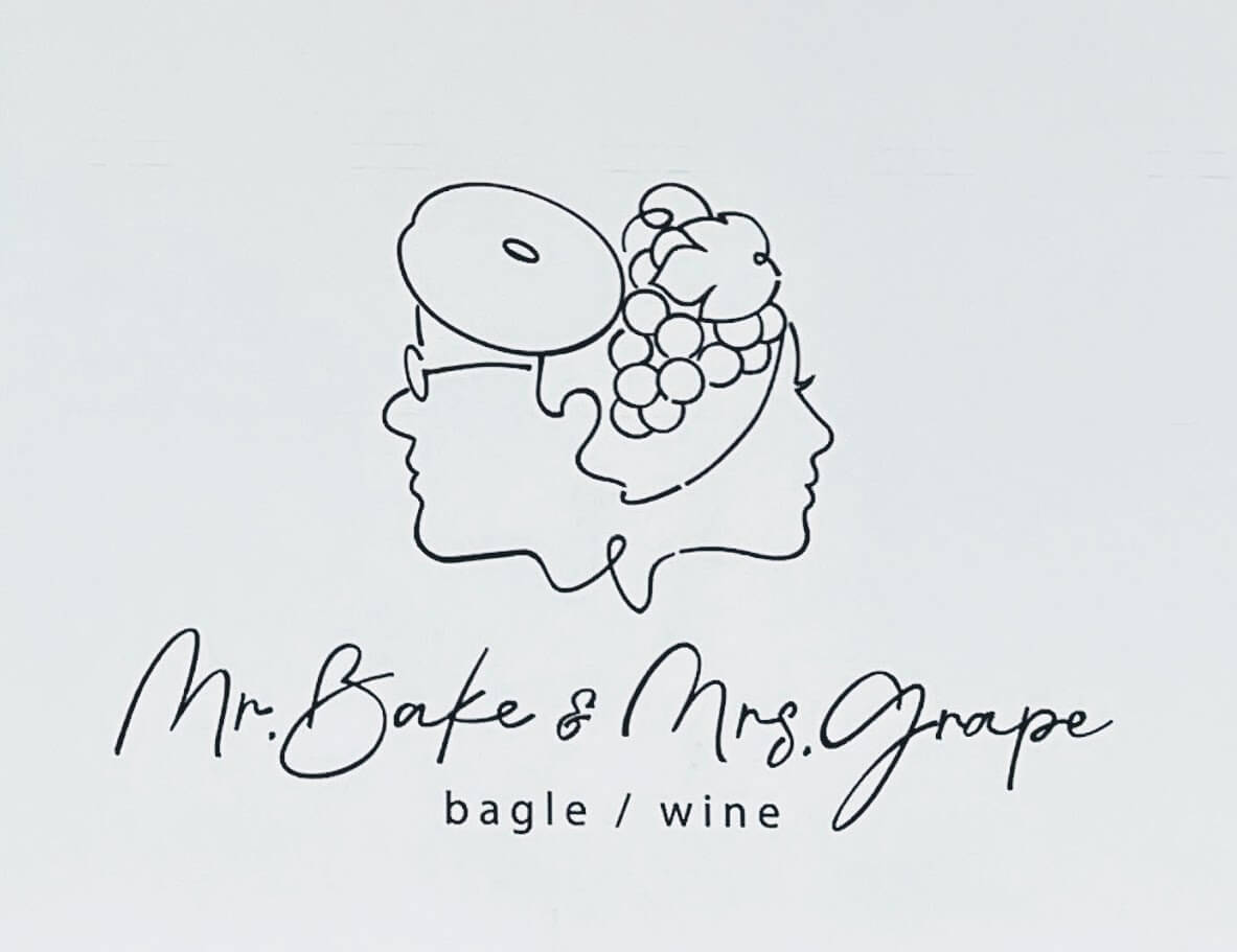 Mr.Bake and Mrs.Grapeロゴ
