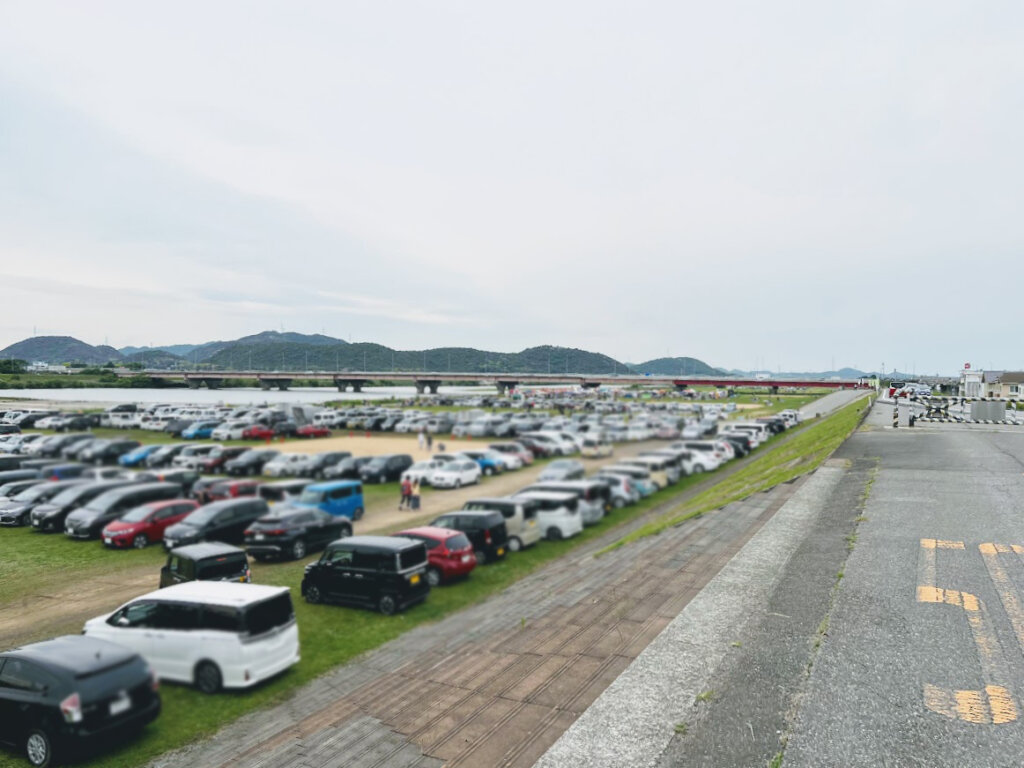 第1回ロハスミーツ加古川開催時の駐車場の様子。2022年5月15日撮影