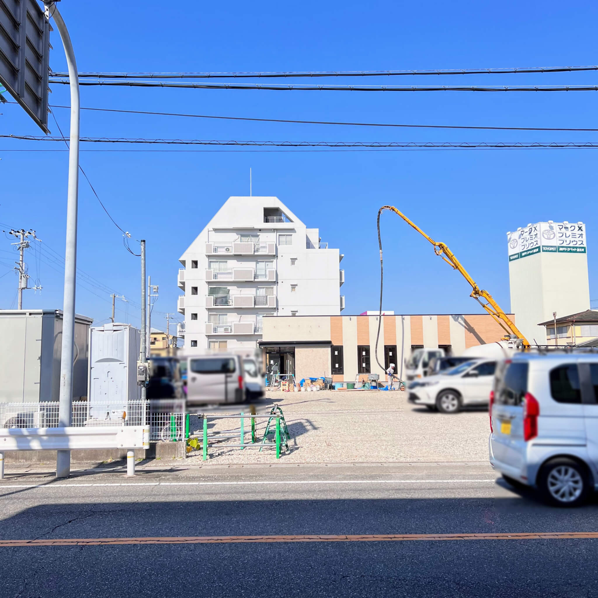 和食のさと加古川店の建物と敷地の様子