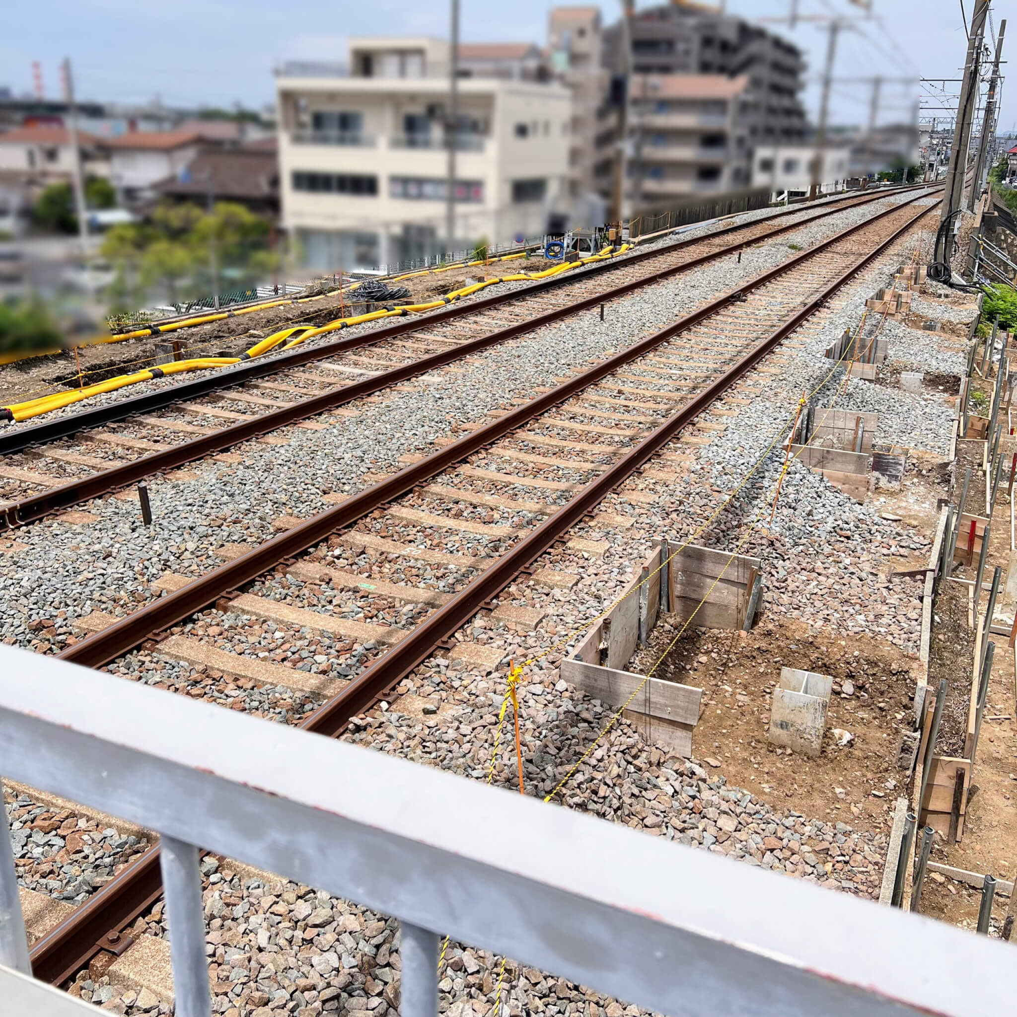 山陽電車別府駅のホーム延伸工事の様子